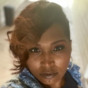 Meet your Posher, Malissa